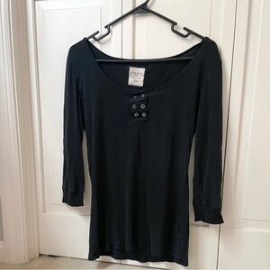 Old Navy Black Long‎ Sleeve Top with Button Accents
